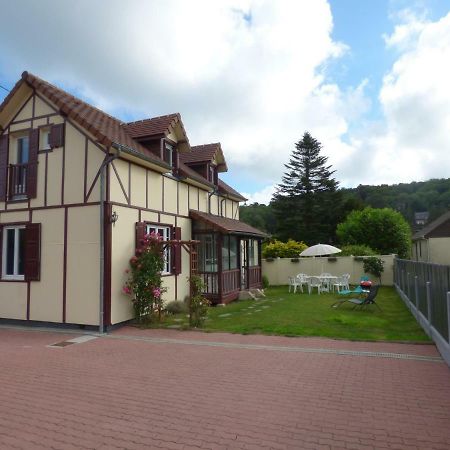 Gite Le Petit Chalet Avec Parking Gratuit Étretat Eksteriør bilde