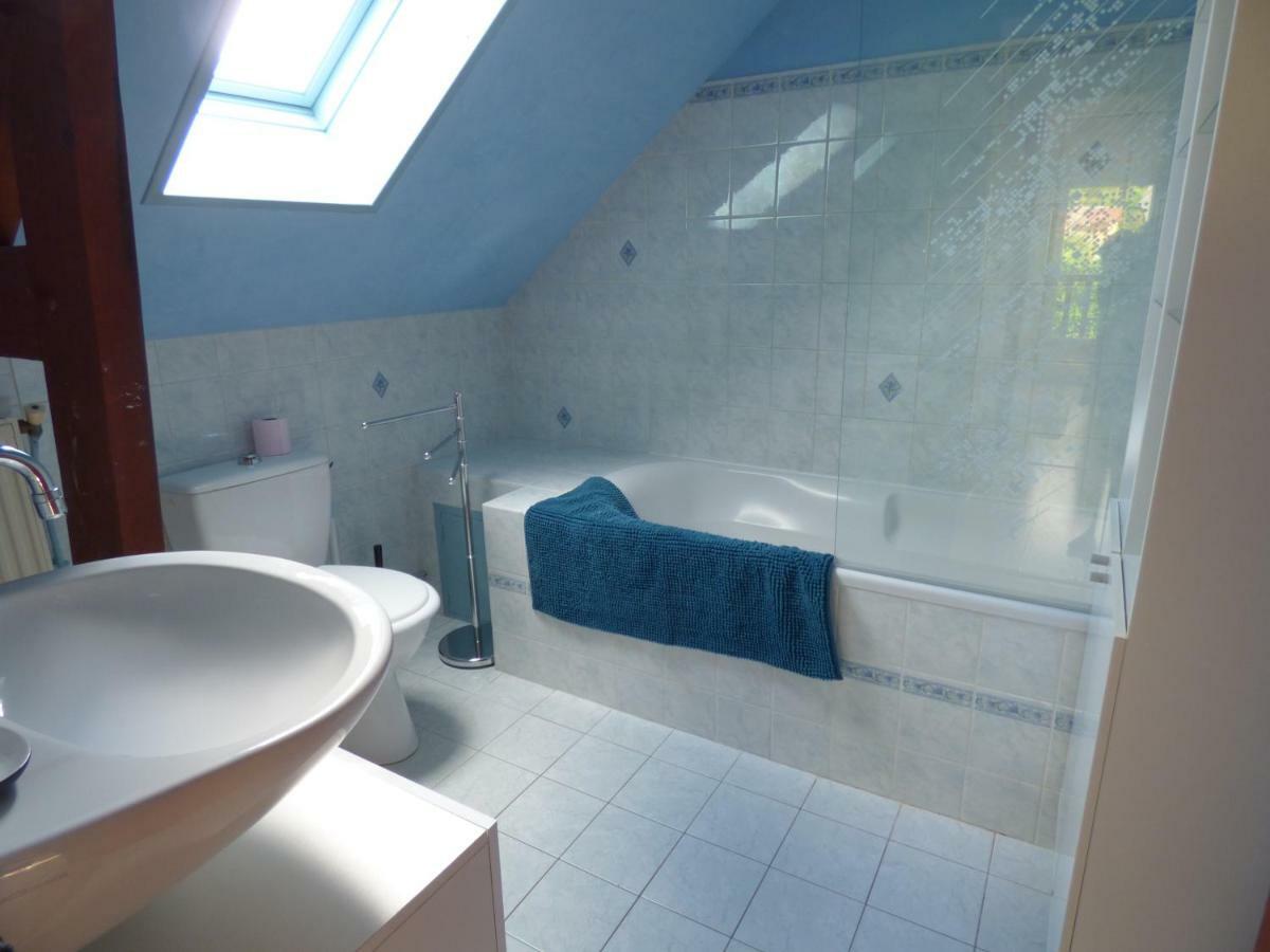 Gite Le Petit Chalet Avec Parking Gratuit Étretat Eksteriør bilde